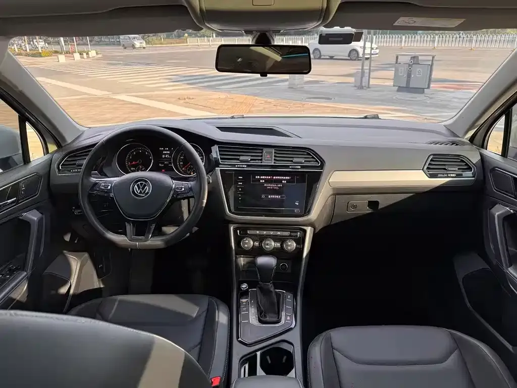 Volkswagen Tiguan L 2021 из CN, фото 7