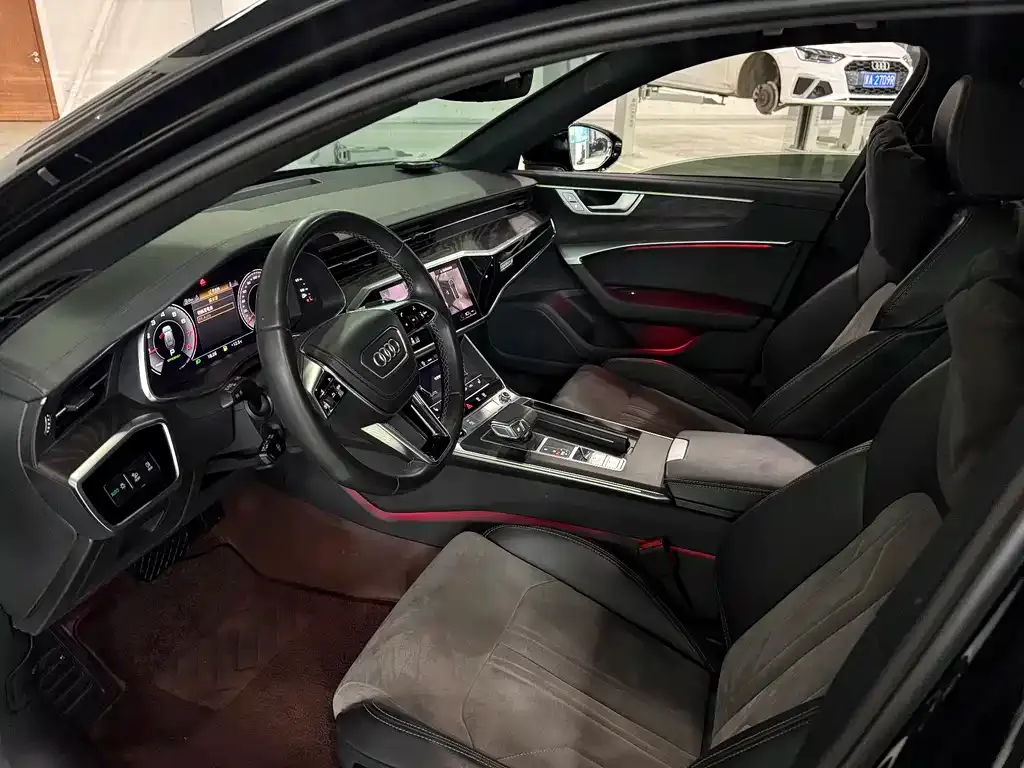 Audi A6L 2023 из CN, фото 7