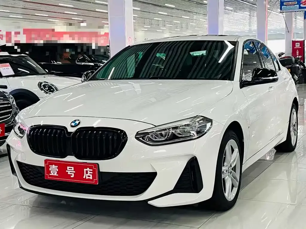 BMW 1 Series 2022 из CN, фото 1