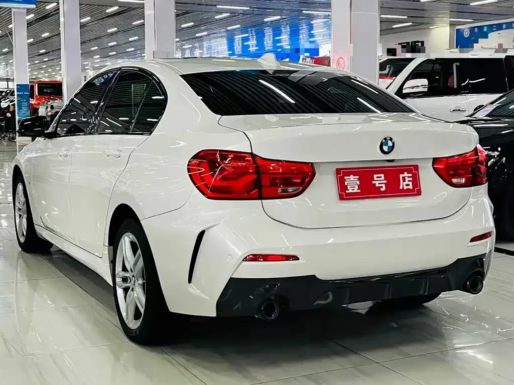 BMW 1 Series 2022 из CN, фото 4