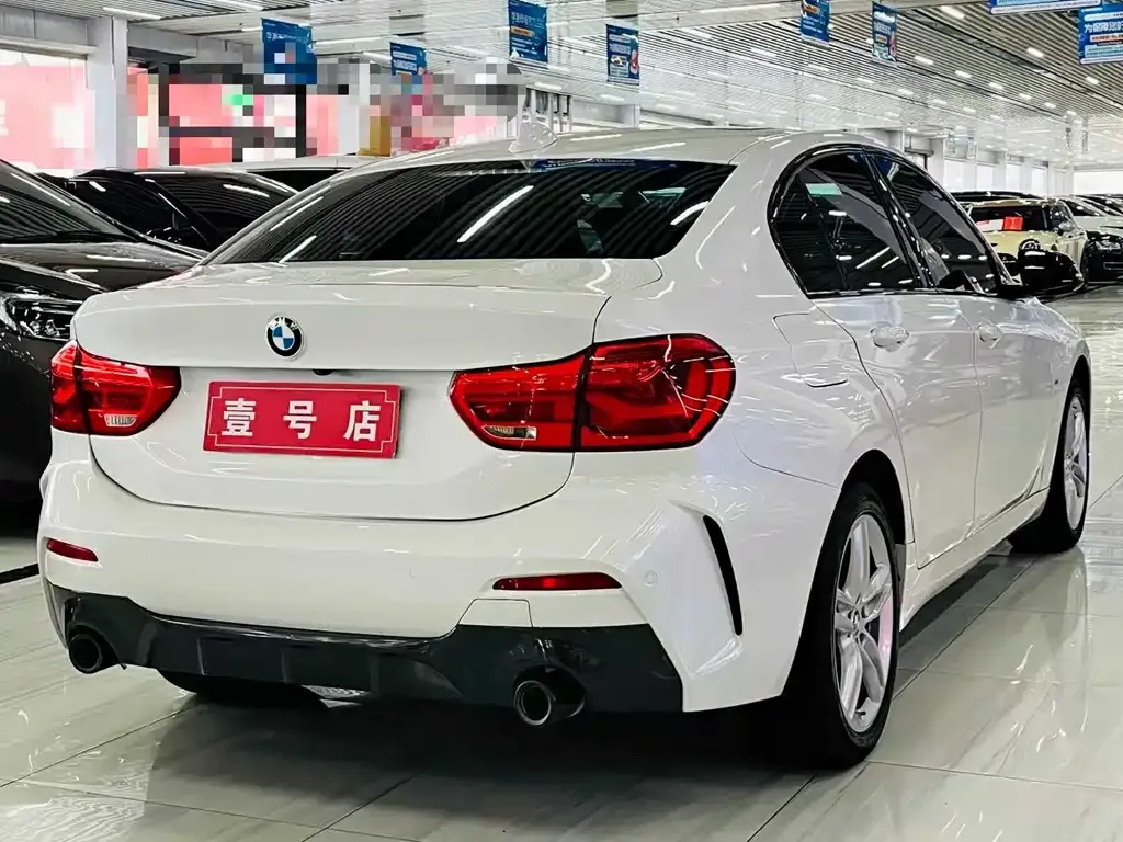 BMW 1 Series 2022 из CN, фото 6