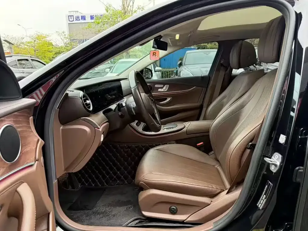 Mercedes-Benz E-Class 2023 из CN, фото 4