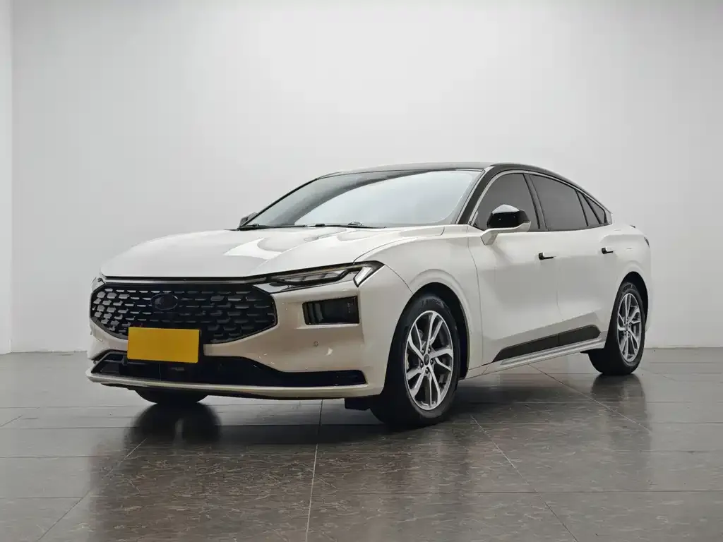 Ford Mondeo 2023 из CN, фото 1