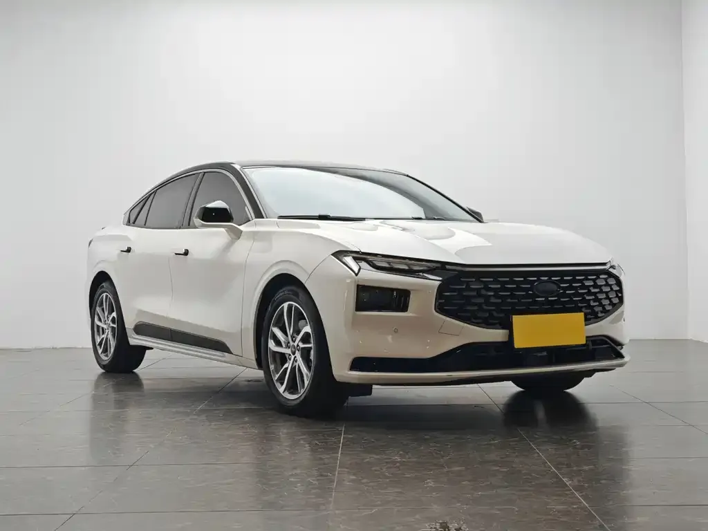 Ford Mondeo 2023 из CN, фото 2