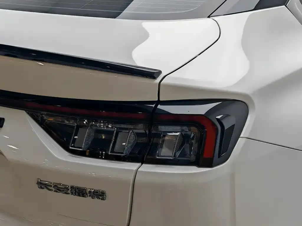 Ford Mondeo 2023 из CN, фото 8