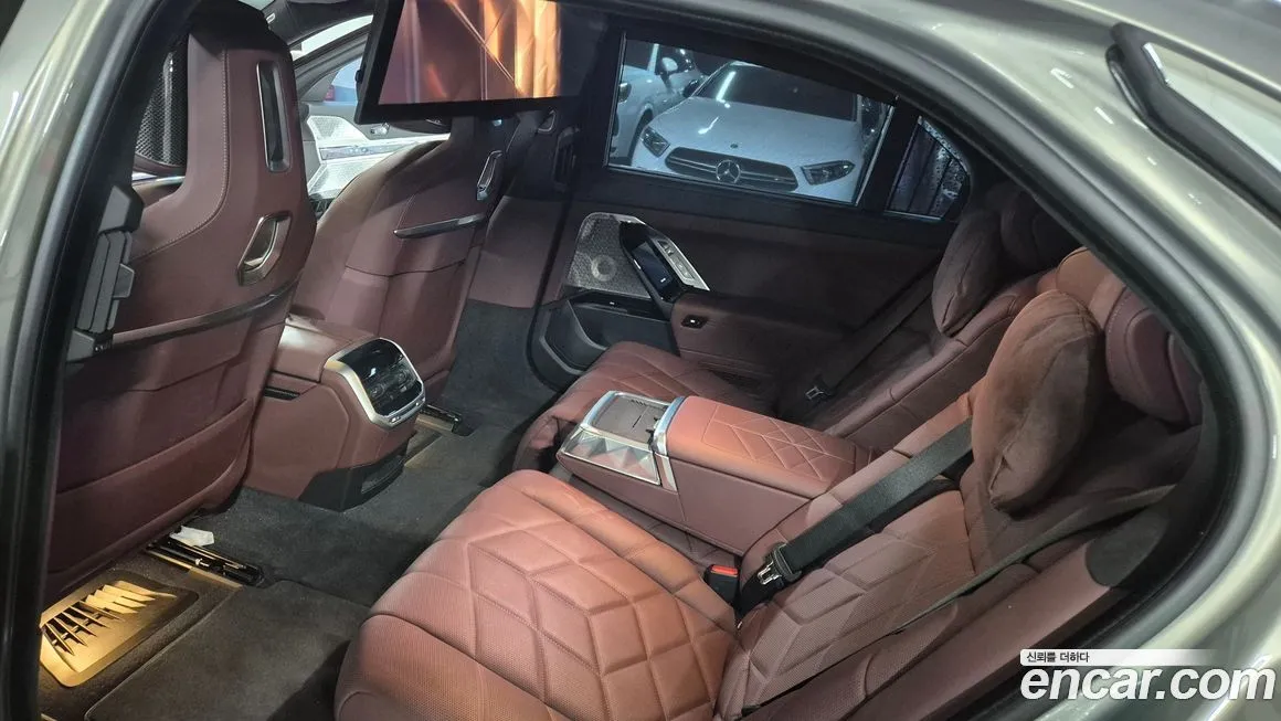 BMW i7 2024 из KR, фото 9