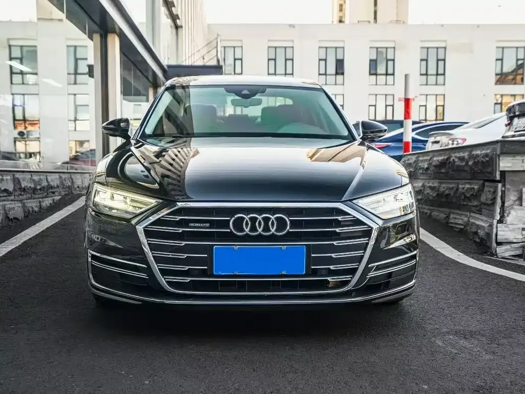 Audi A8 2022 из CN, фото 1