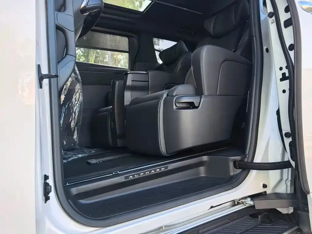 Toyota Alphard 2025 из CN, фото 7