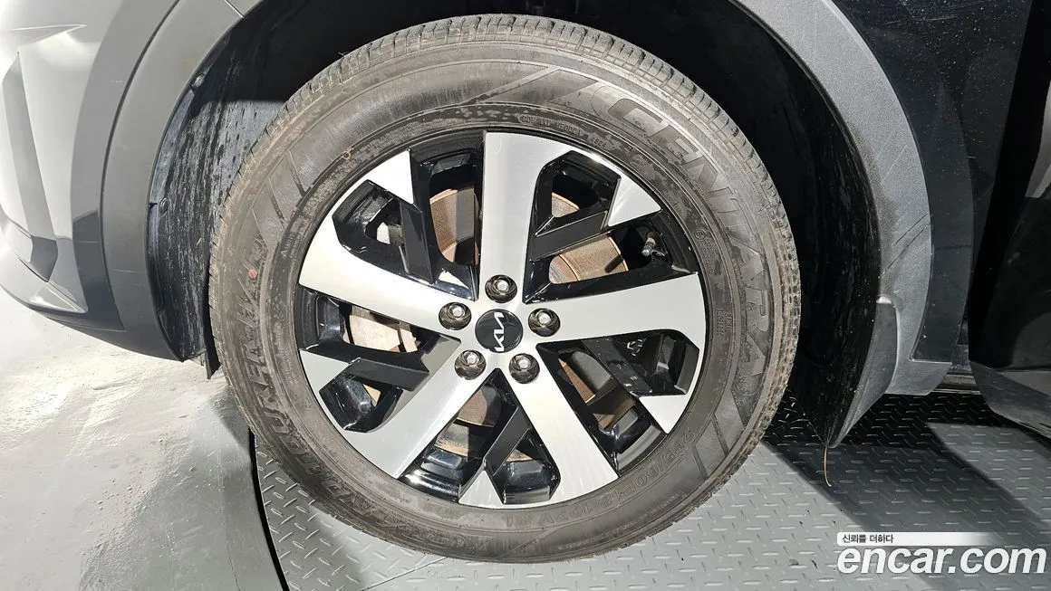 Kia Sorento — фото 5