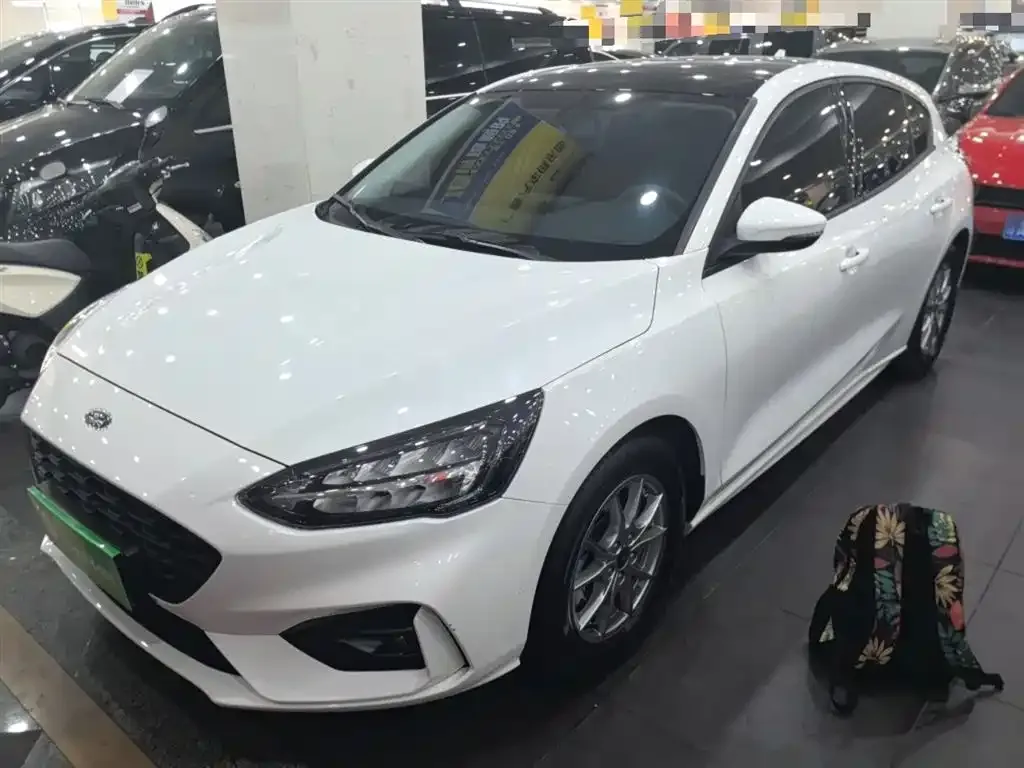 Ford Focus 2022 из CN, фото 5