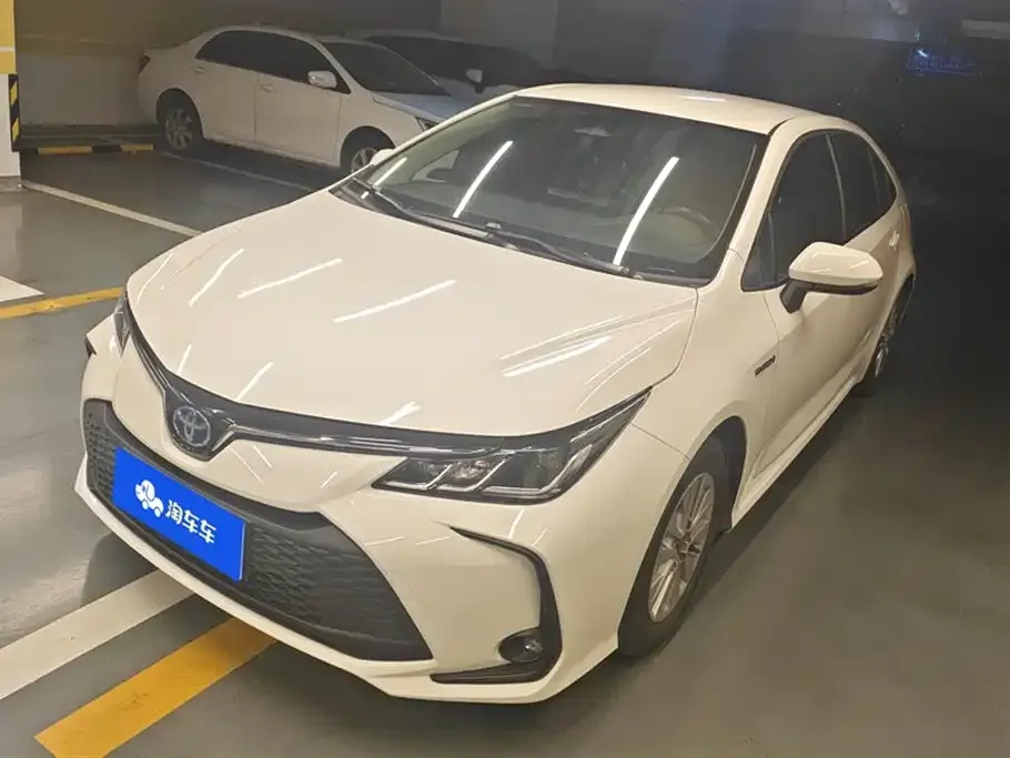 Toyota Corolla 2024 из CN, фото 1