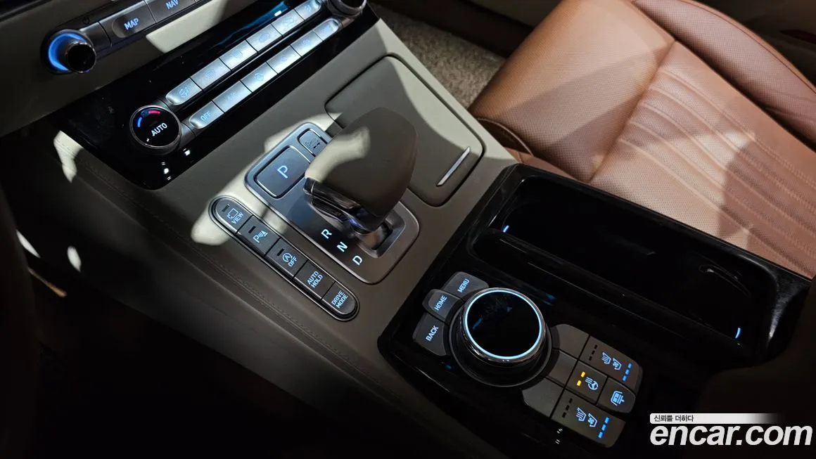 Genesis G90 — фото 9