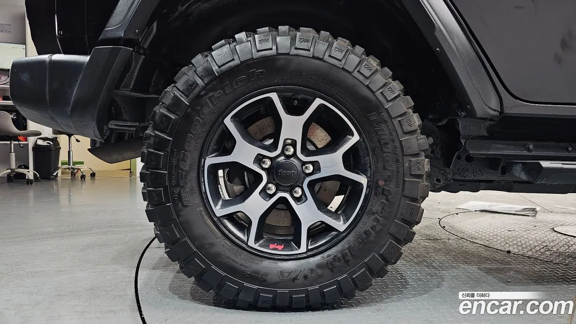 Jeep Wrangler — фото 5