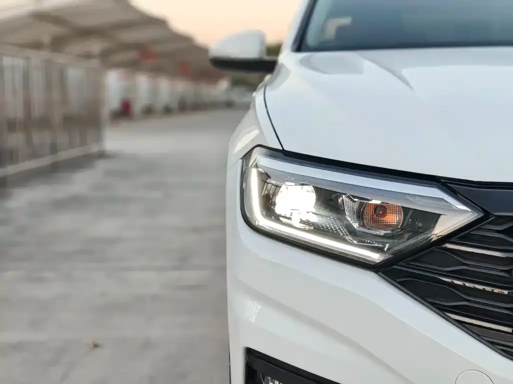 Volkswagen Sagitar 2022 из CN, фото 4