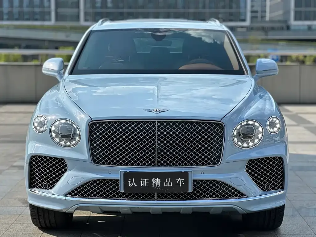 Bentley Bentayga 2021 из CN, фото 2