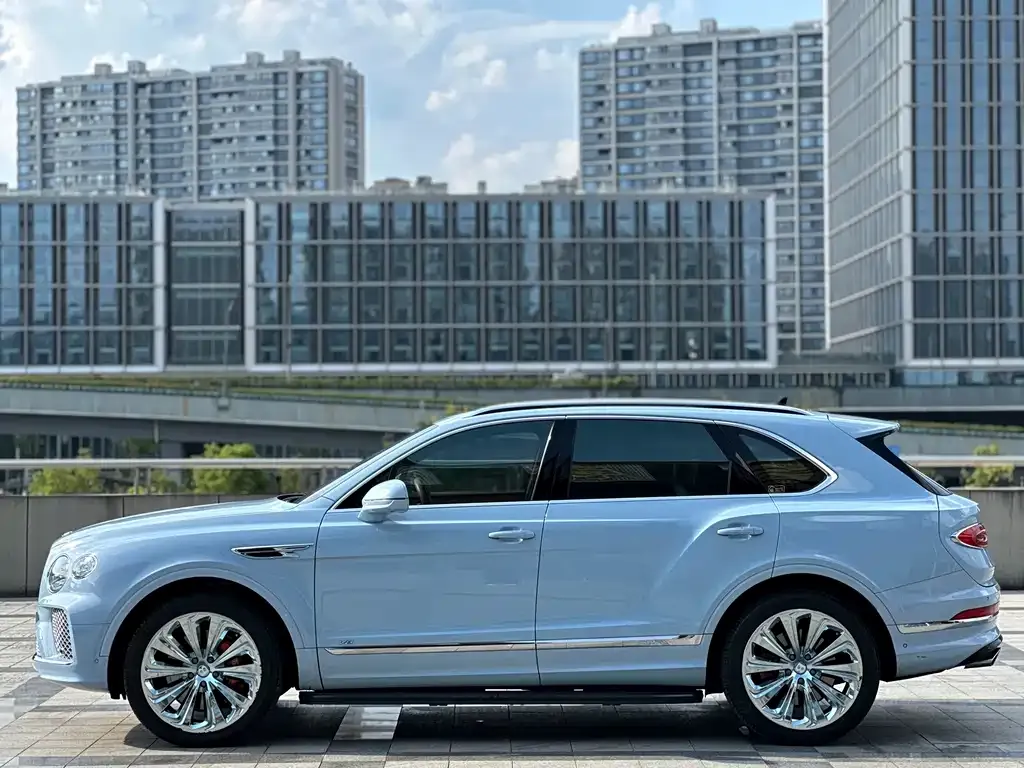 Bentley Bentayga 2021 из CN, фото 3