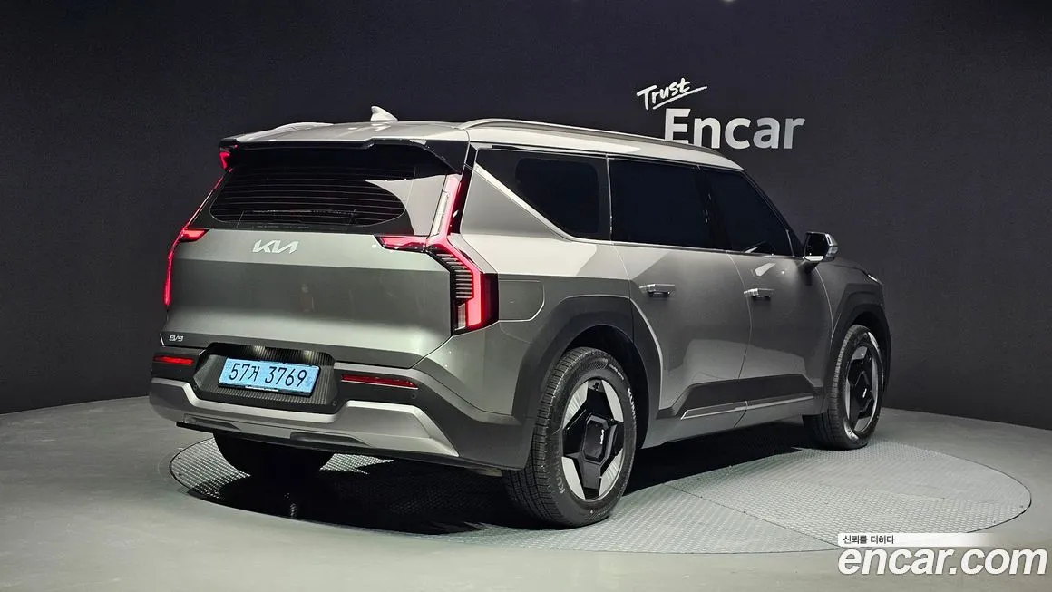 Kia EV9 2024 из KR, фото 2