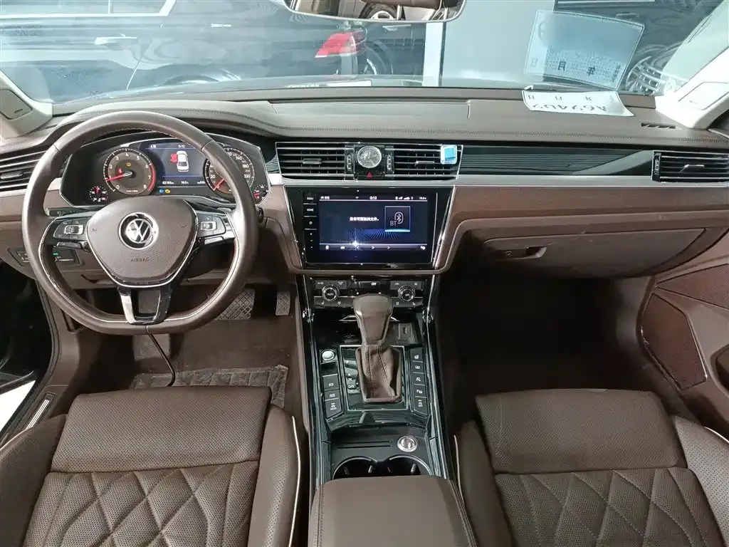 Volkswagen Phideon 2022 из CN, фото 10