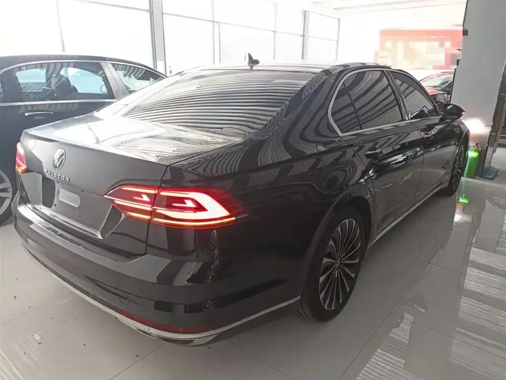 Volkswagen Phideon 2022 из CN, фото 7