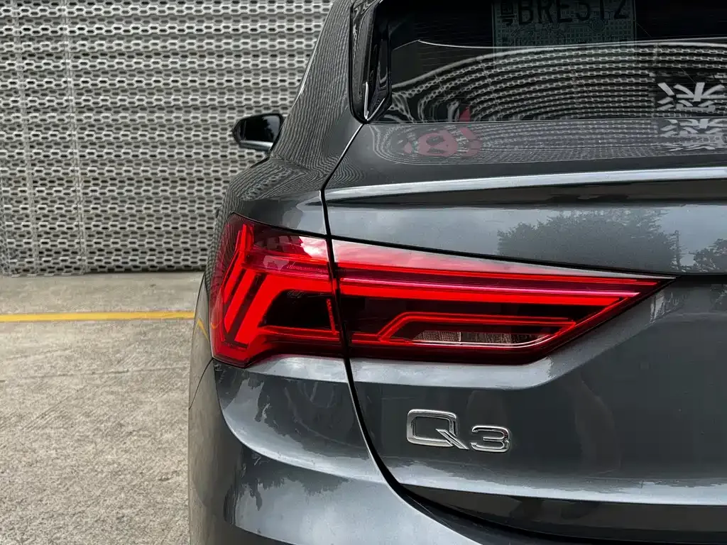 Audi Q3 Sportback 2021 из CN, фото 9