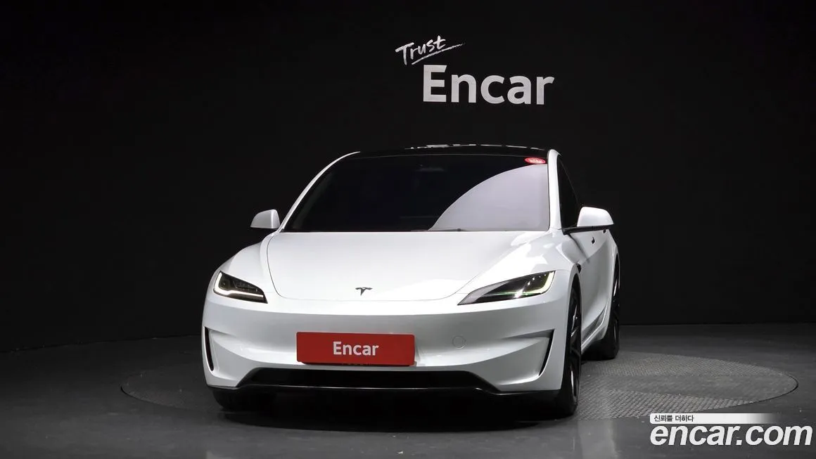 Tesla Model 3 2025 из KR, фото 3
