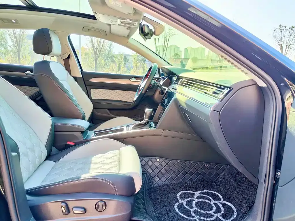 Volkswagen Magotan 2023 из CN, фото 5