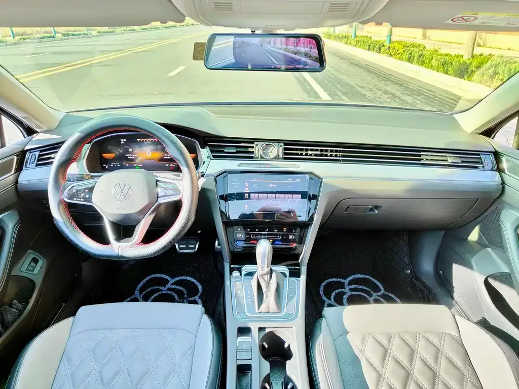 Volkswagen Magotan 2023 из CN, фото 8