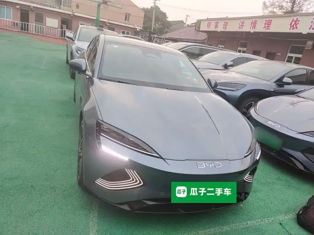 BYD Seal — фото 3