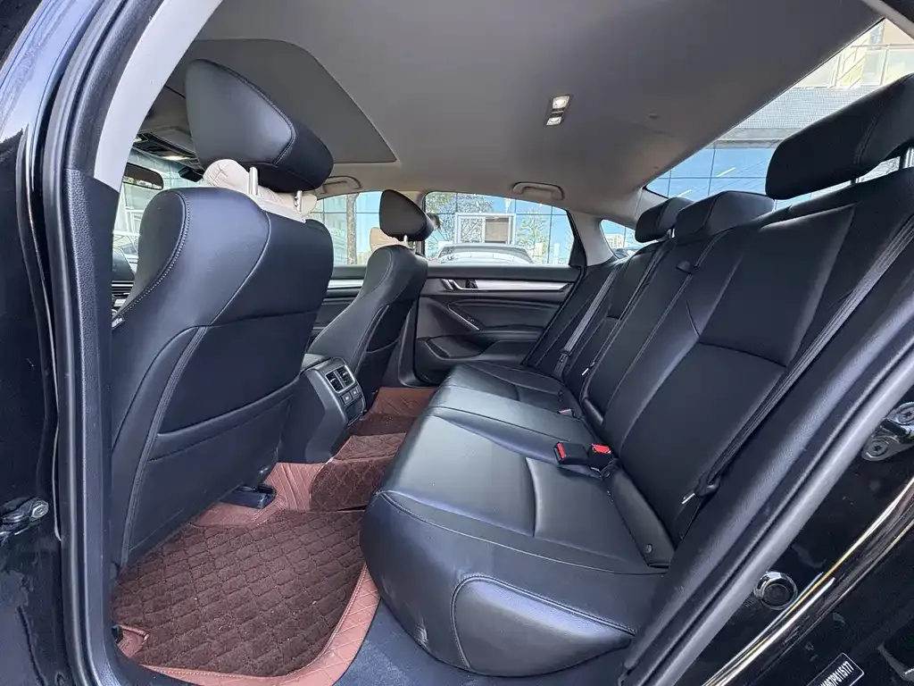 Honda Accord 2022 из CN, фото 5