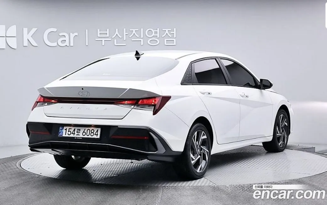 Hyundai AVANTE — фото 3