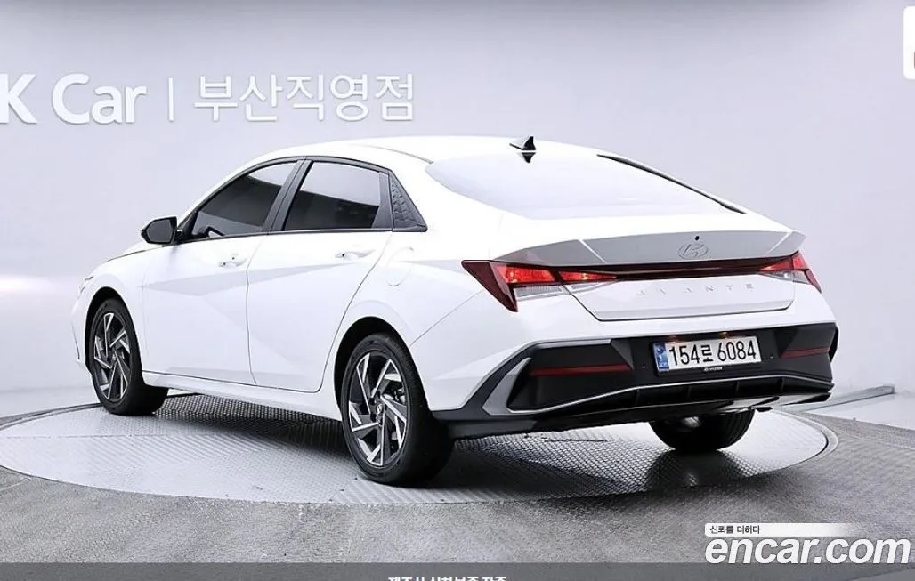 Hyundai AVANTE — фото 4