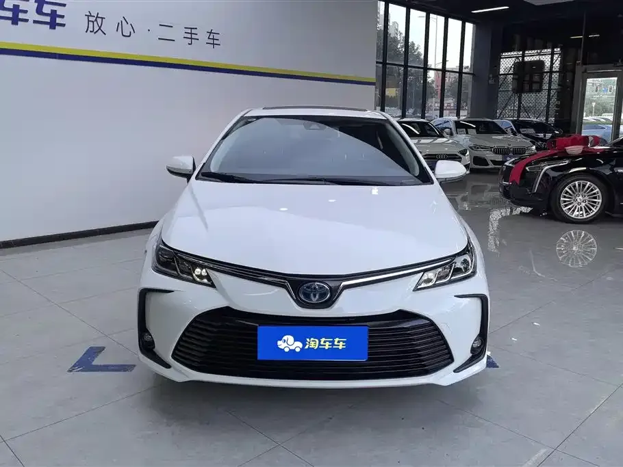 Toyota Corolla 2023 из CN, фото 2