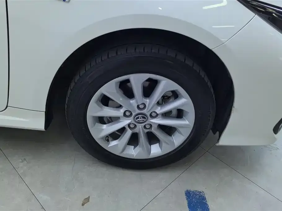 Toyota Corolla 2023 из CN, фото 6