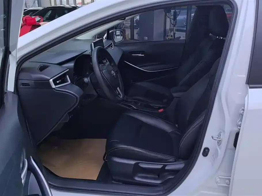 Toyota Corolla 2023 из CN, фото 9