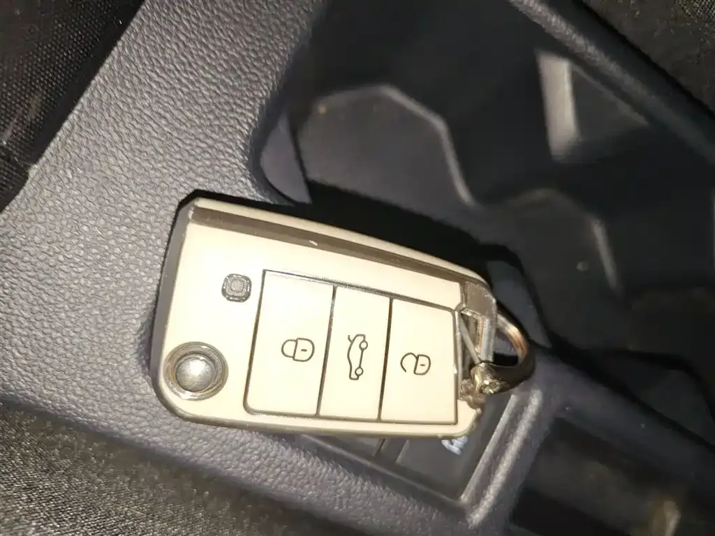 Volkswagen Lavida 2024 из CN, фото 9
