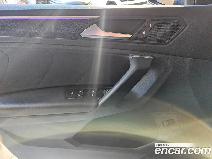 Volkswagen Tiguan 2023 из KR, фото 9