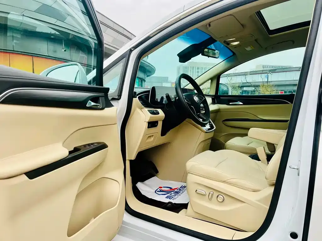 Buick GL8 2024 из CN, фото 6