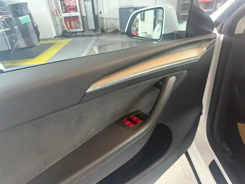 Tesla Model Y 2021 из CN, фото 10