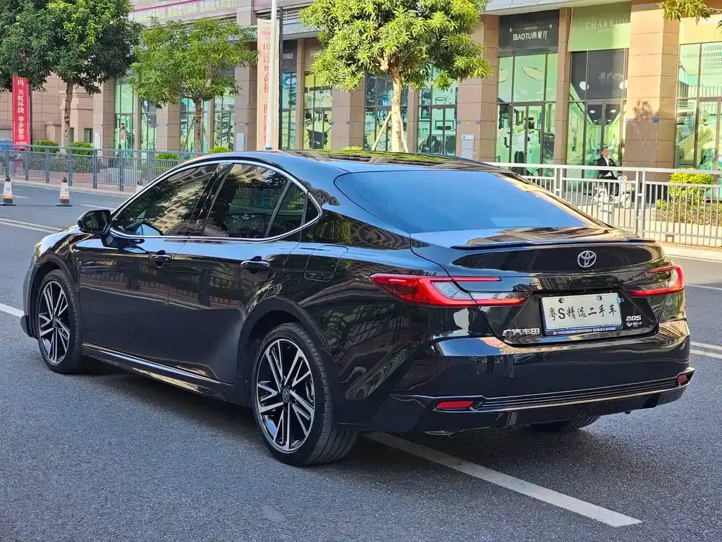 Toyota Camry 2024 из CN, фото 4