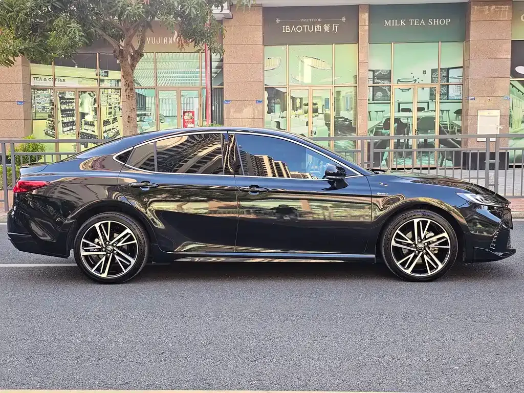 Toyota Camry 2024 из CN, фото 7