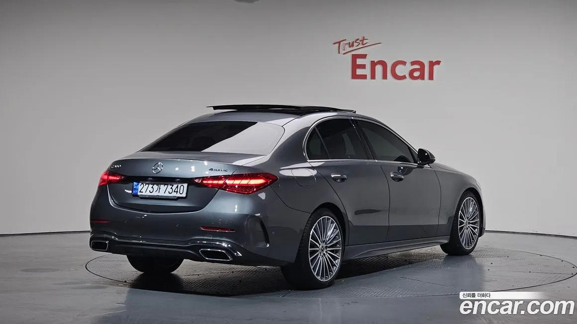 Mercedes-Benz C-Class 2023 из KR, фото 2