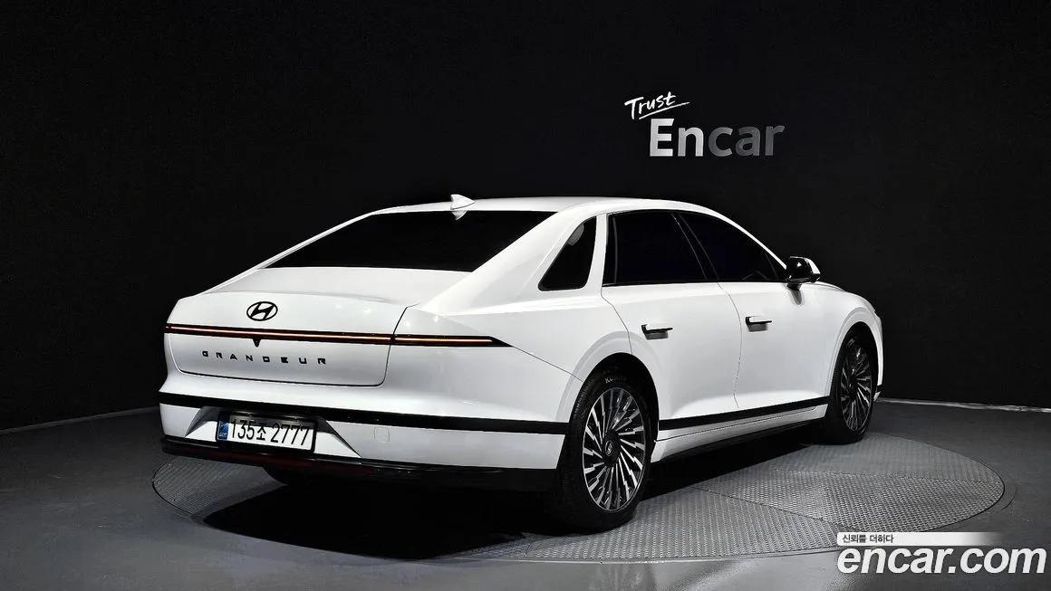Hyundai Grandeur 2025 из KR, фото 2