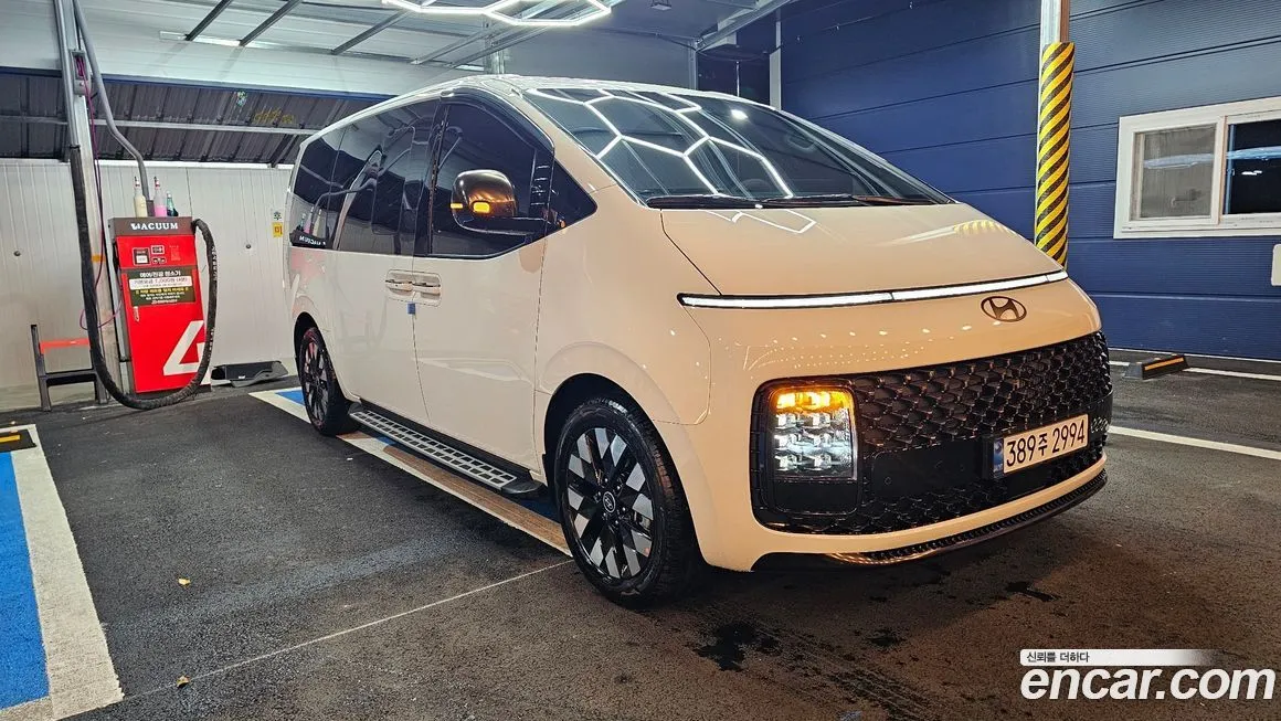 Hyundai Staria — фото 2