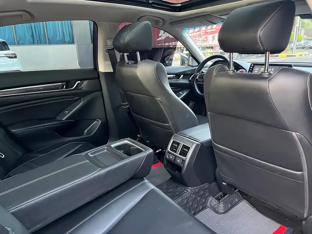 Honda Accord 2022 из CN, фото 9