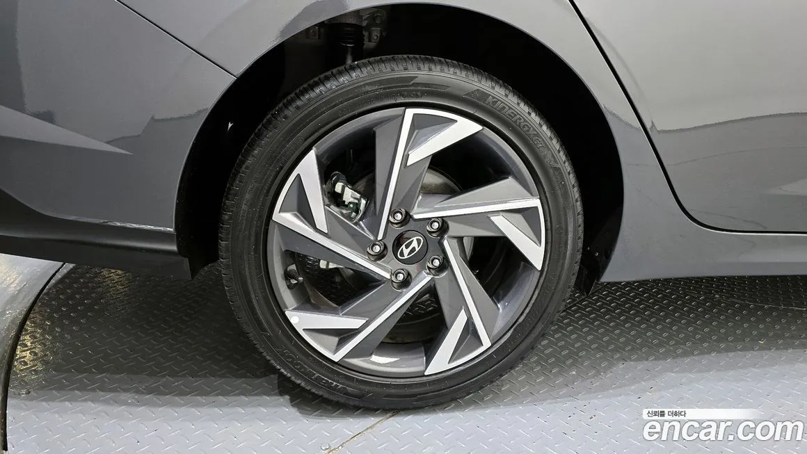 Hyundai AVANTE — фото 5