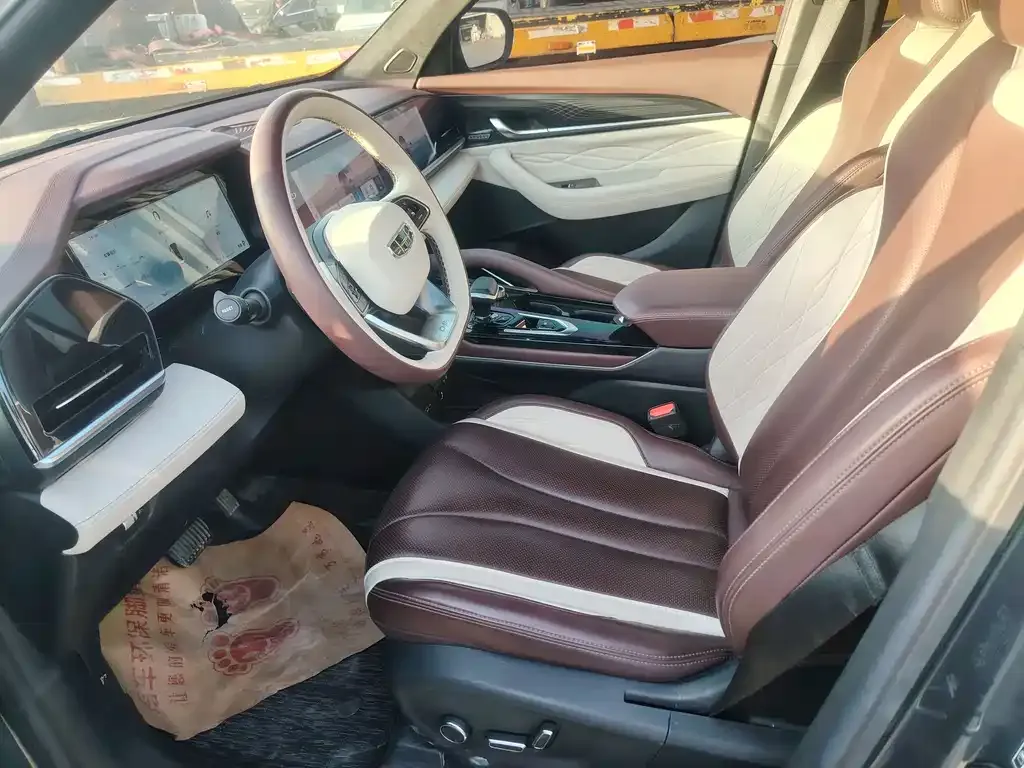 Geely Xingyue L 2024 из CN, фото 4