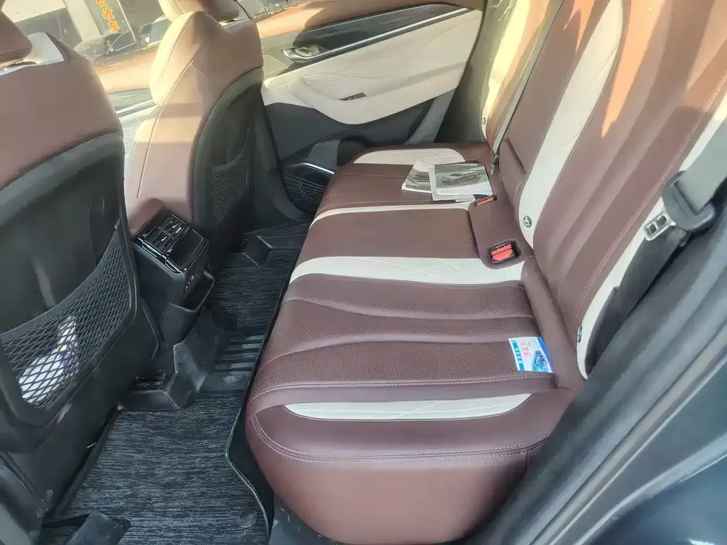Geely Xingyue L 2024 из CN, фото 8