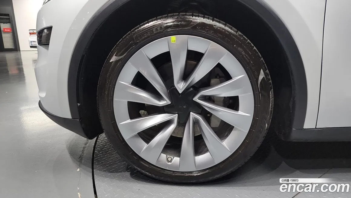 Tesla Model Y 2025 из KR, фото 5