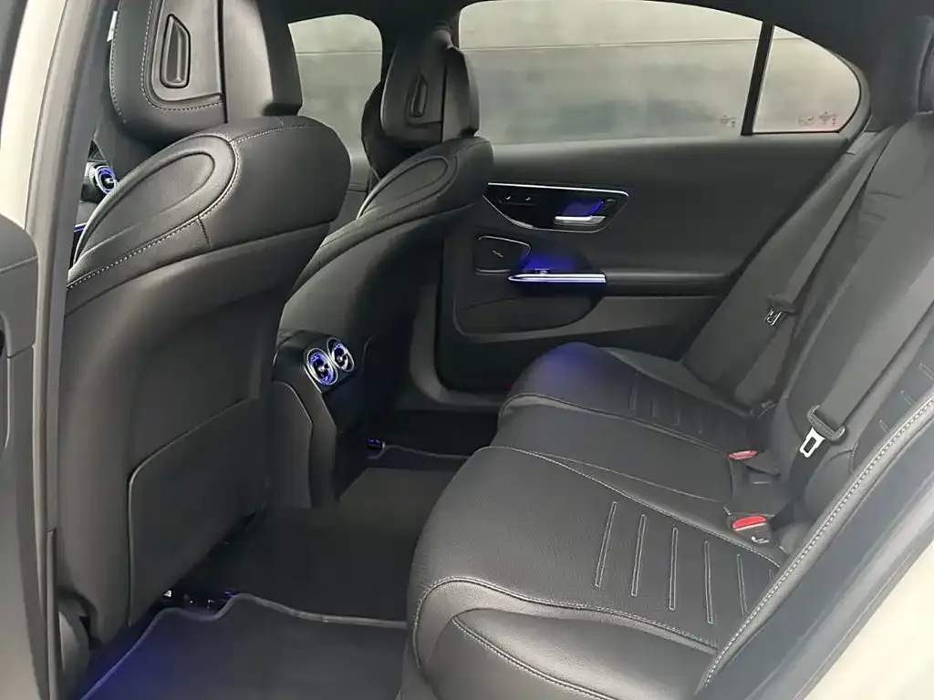 Mercedes-Benz C-Class 2024 из CN, фото 6
