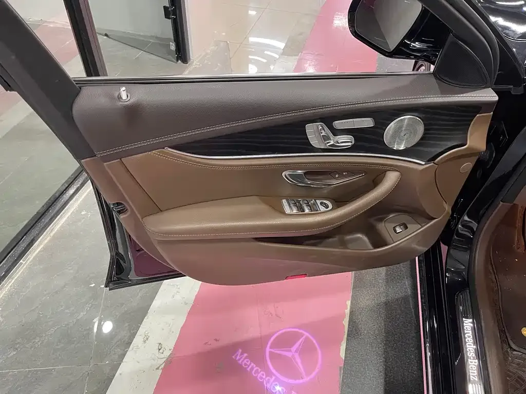 Mercedes-Benz E-Class 2023 из CN, фото 6